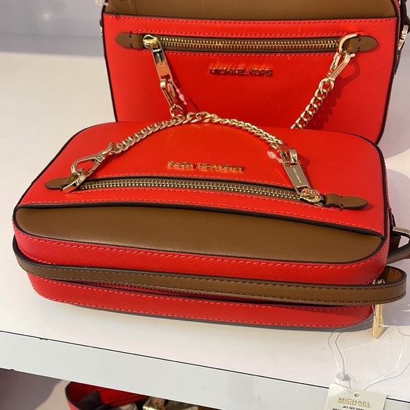 MICHAEL KORS 
Jet Set Item Large EW Zip Chain XBody Saffiano Leather Crossbody - Picture 16 of 16